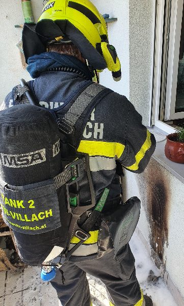 Balkonbrand 6.OG (Bild 2)